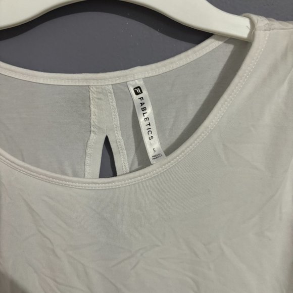 Fabletics- deep armhole top - Picture 3 of 10